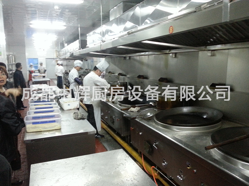 大專院校食堂操作間