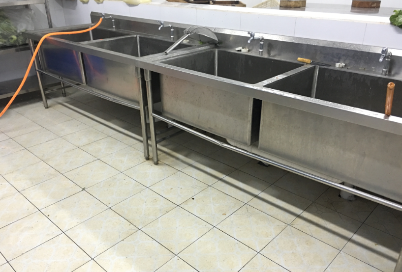 中小學(xué)食堂洗碗間